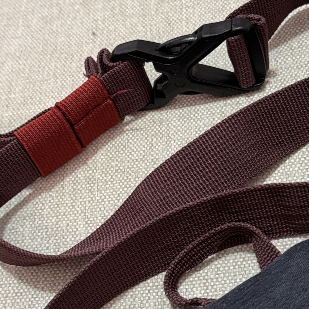 EUC Outdoor Products Brand Convertible Crossbody/Belt Bag-Navy/Purple-Nylon - Picture 6 of 16